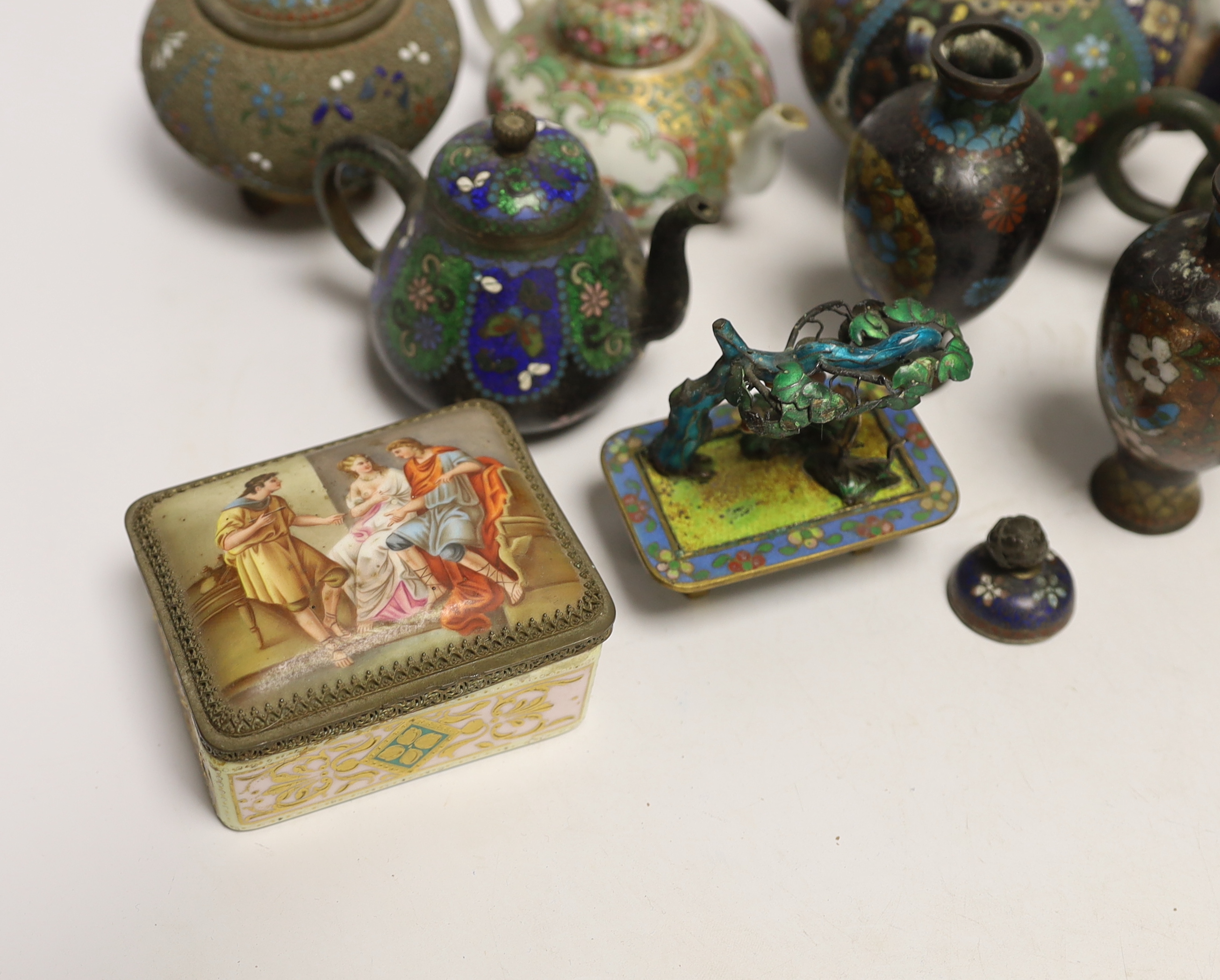 Two miniature Cantonese porcelain teapots, and a small collection of Chinese and Japanese cloisonné and champlevé enamel wares (12)